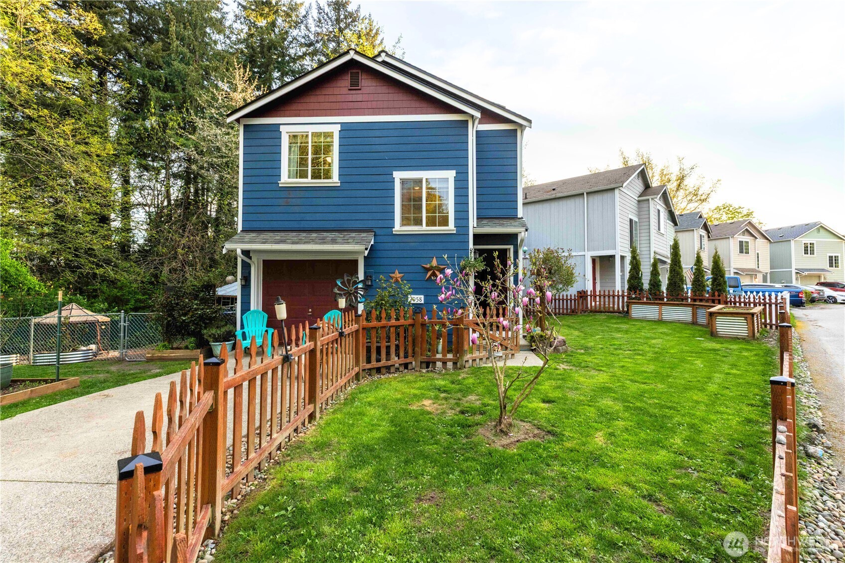 2058 NE Green Glen Lane Bremerton WA 98311