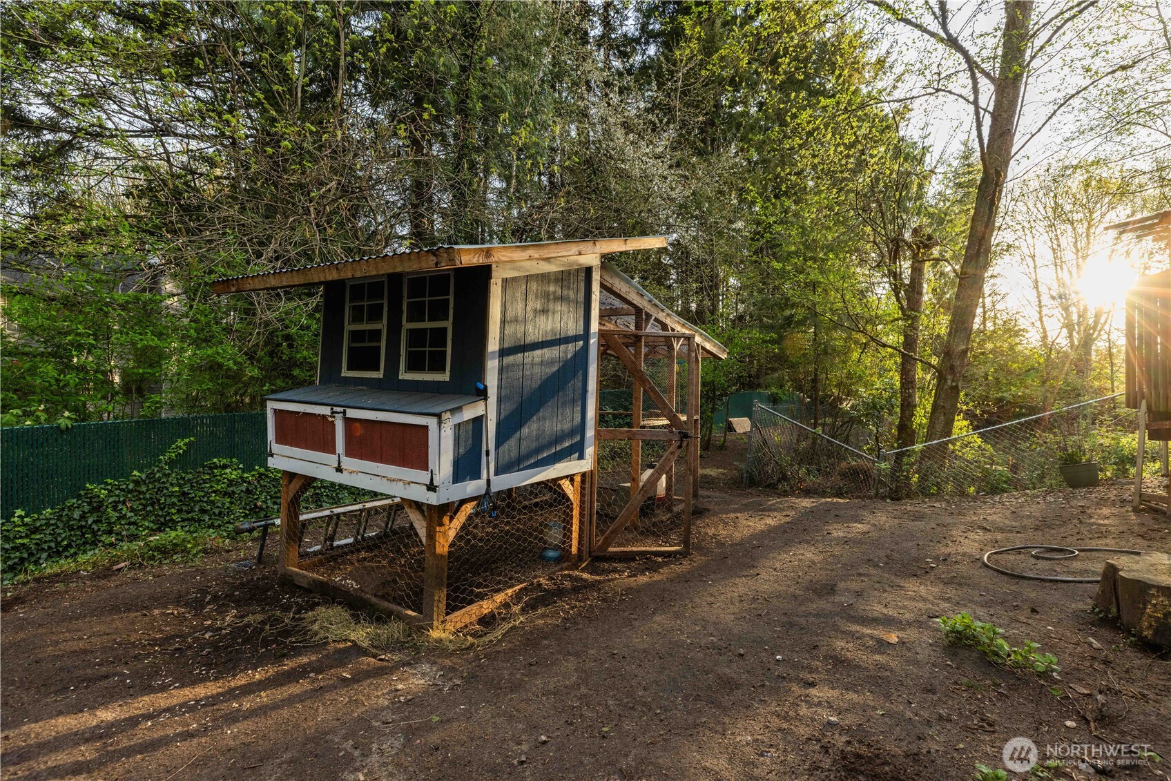 2058 NE Green Glen Lane Bremerton WA 98311