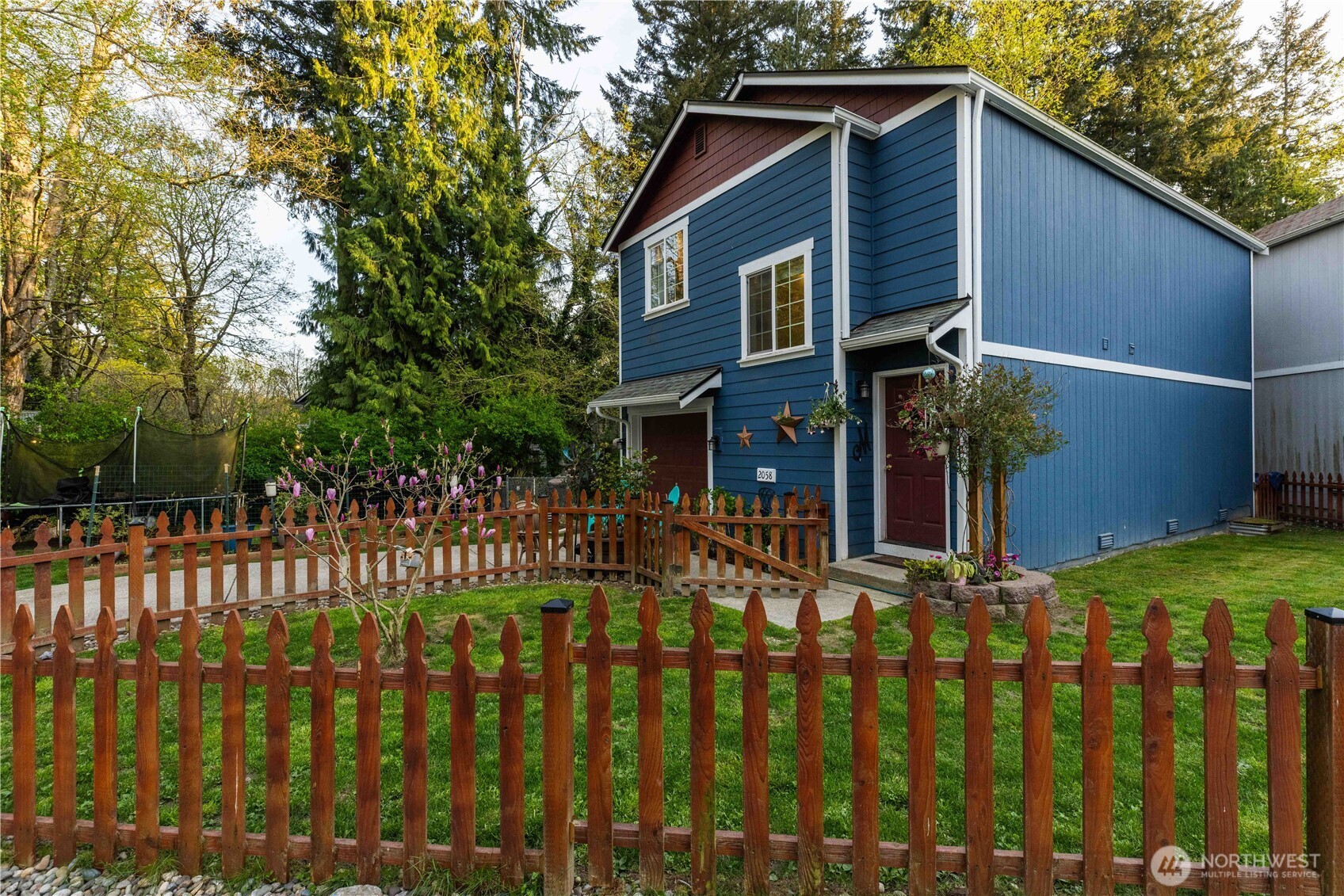 2058 NE Green Glen Lane Bremerton WA 98311