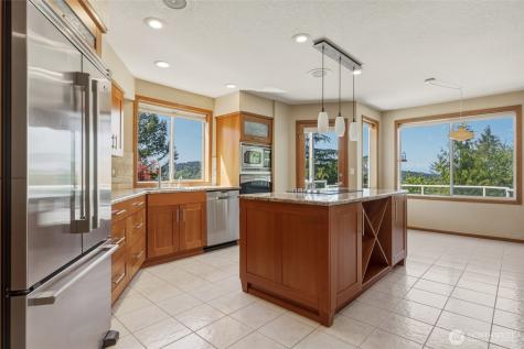 4295 Bush Mountain Drive SW Tumwater WA 98512