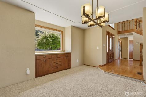 4295 Bush Mountain Drive SW Tumwater WA 98512