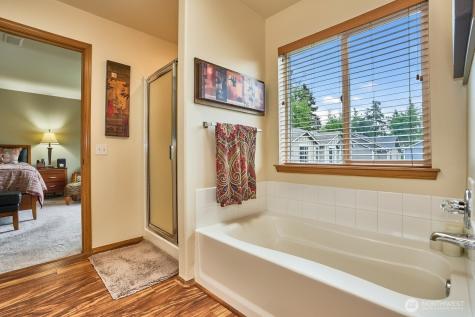 16637 SE 261st Street Covington WA 98042
