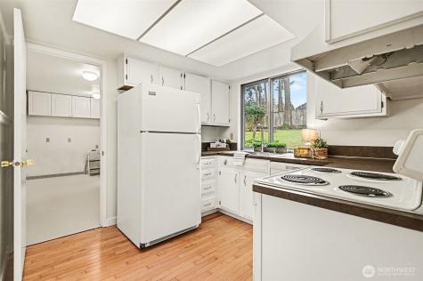 20224 11th Drive SE Bothell WA 98012