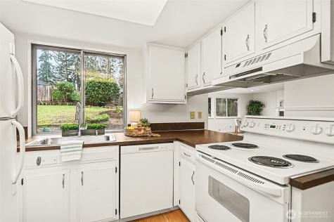 20224 11th Drive SE Bothell WA 98012