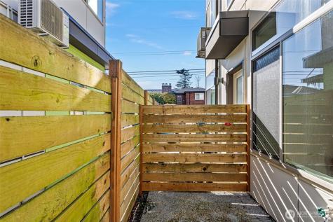 1827 NW 85th Street Seattle WA 98117