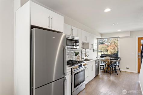 1827 NW 85th Street Seattle WA 98117