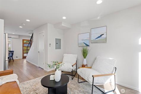 1827 NW 85th Street Seattle WA 98117