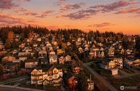 522 12th Street Bellingham WA 98225