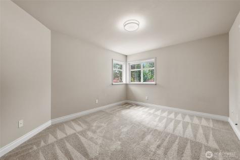 8816 140th Avenue SE Newcastle WA 98059