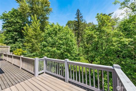 8816 140th Avenue SE Newcastle WA 98059