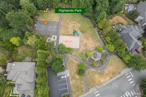 8816 140th Avenue SE Newcastle WA 98059