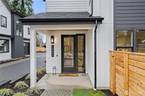 12426 NE 90th Street Kirkland WA 98033