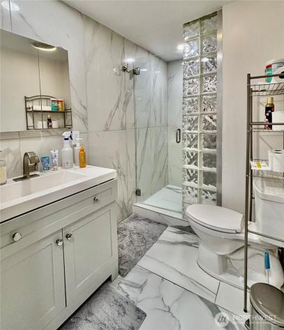 12221 94th Place NE Kirkland WA 98034