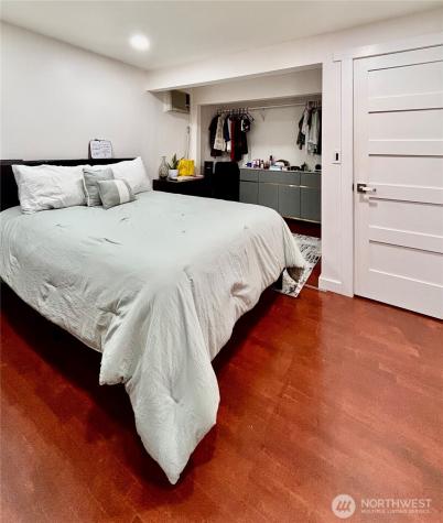 12221 94th Place NE Kirkland WA 98034