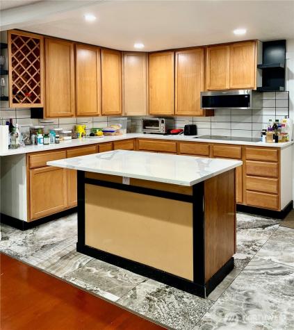 12221 94th Place NE Kirkland WA 98034