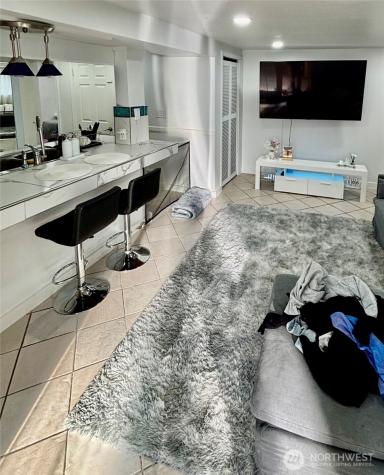 12221 94th Place NE Kirkland WA 98034