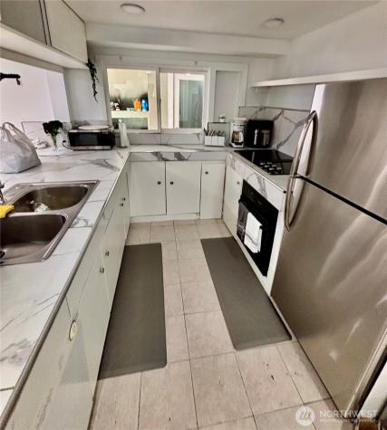 12221 94th Place NE Kirkland WA 98034