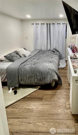 12221 94th Place NE Kirkland WA 98034