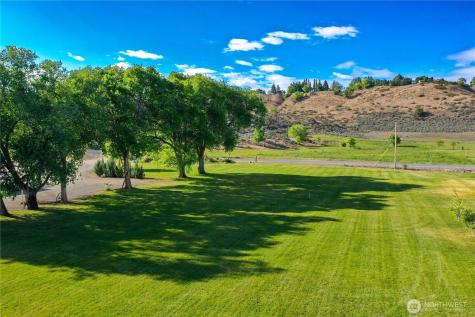 46 Shumway Road Omak WA 98841