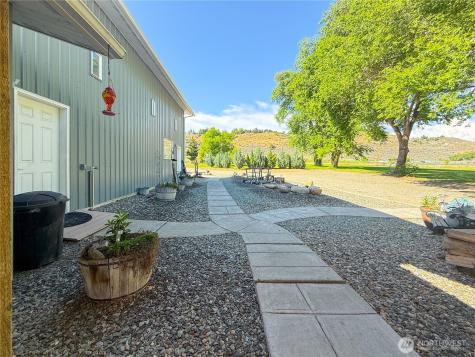46 Shumway Road Omak WA 98841