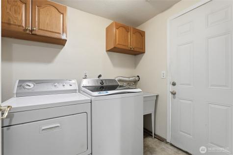 5802 108th Avenue Court E Puyallup WA 98372