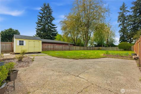 5802 108th Avenue Court E Puyallup WA 98372