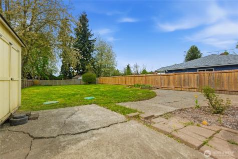 5802 108th Avenue Court E Puyallup WA 98372