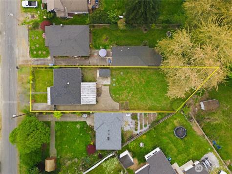 5802 108th Avenue Court E Puyallup WA 98372