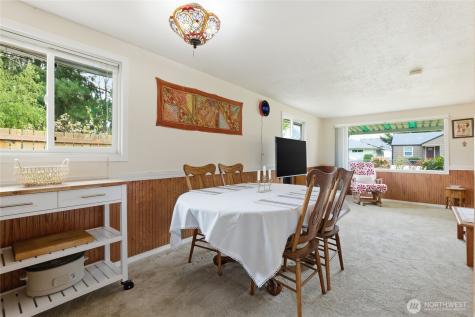 5802 108th Avenue Court E Puyallup WA 98372