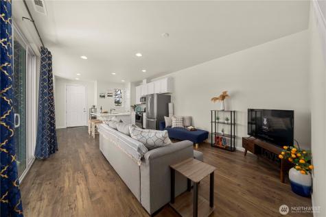 13218 192nd Avenue E Bonney Lake WA 98391