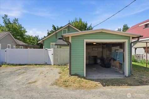 319 Cottage Avenue Cashmere WA 98815