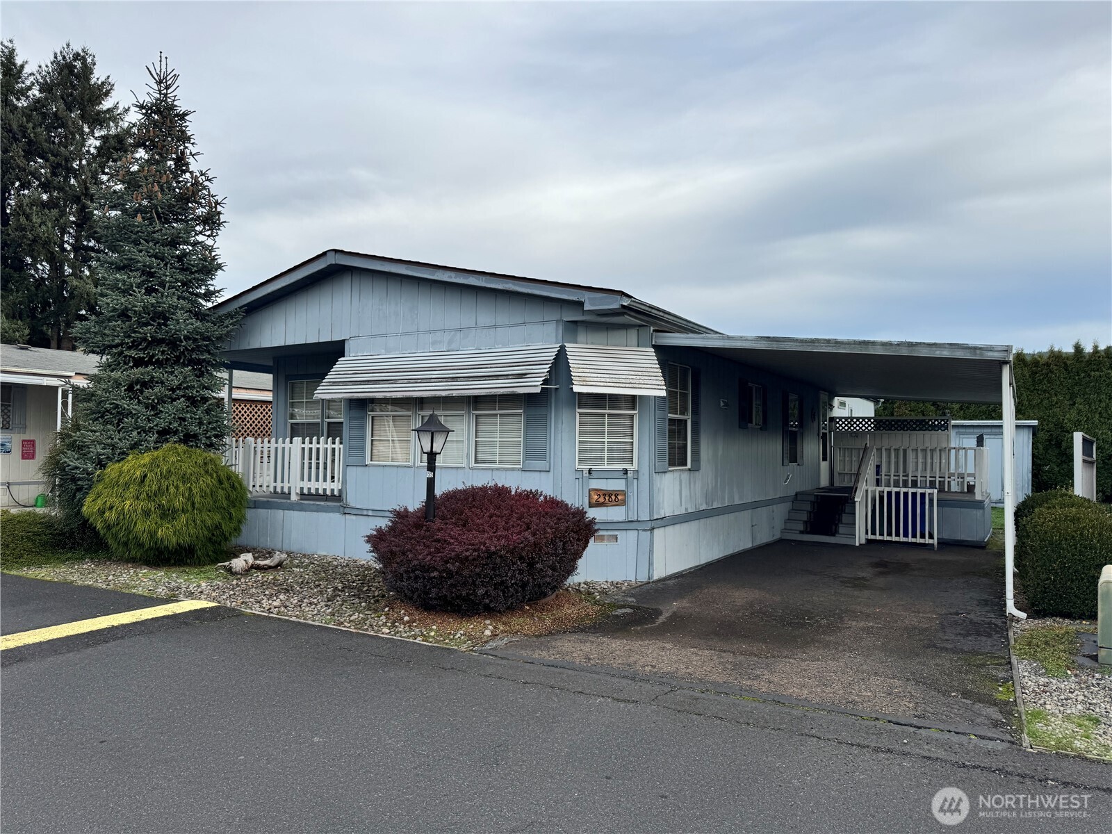 2388 Sparrow Loop Kelso WA 98626