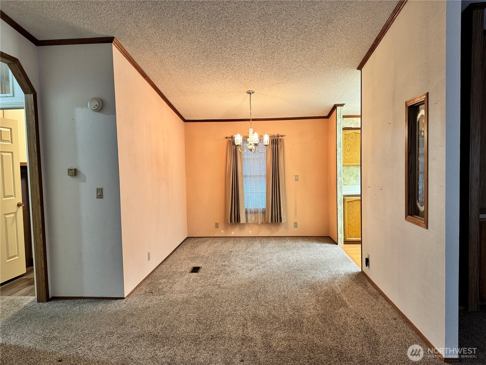 2388 Sparrow Loop Kelso WA 98626