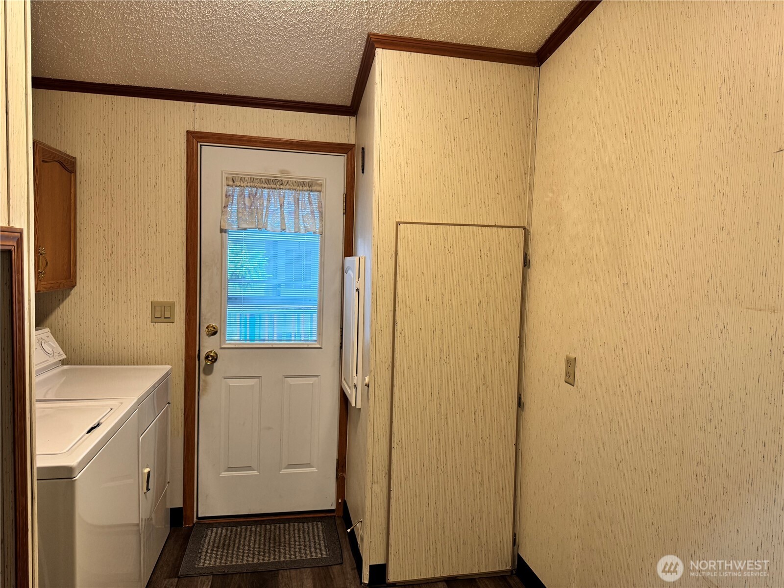 2388 Sparrow Loop Kelso WA 98626