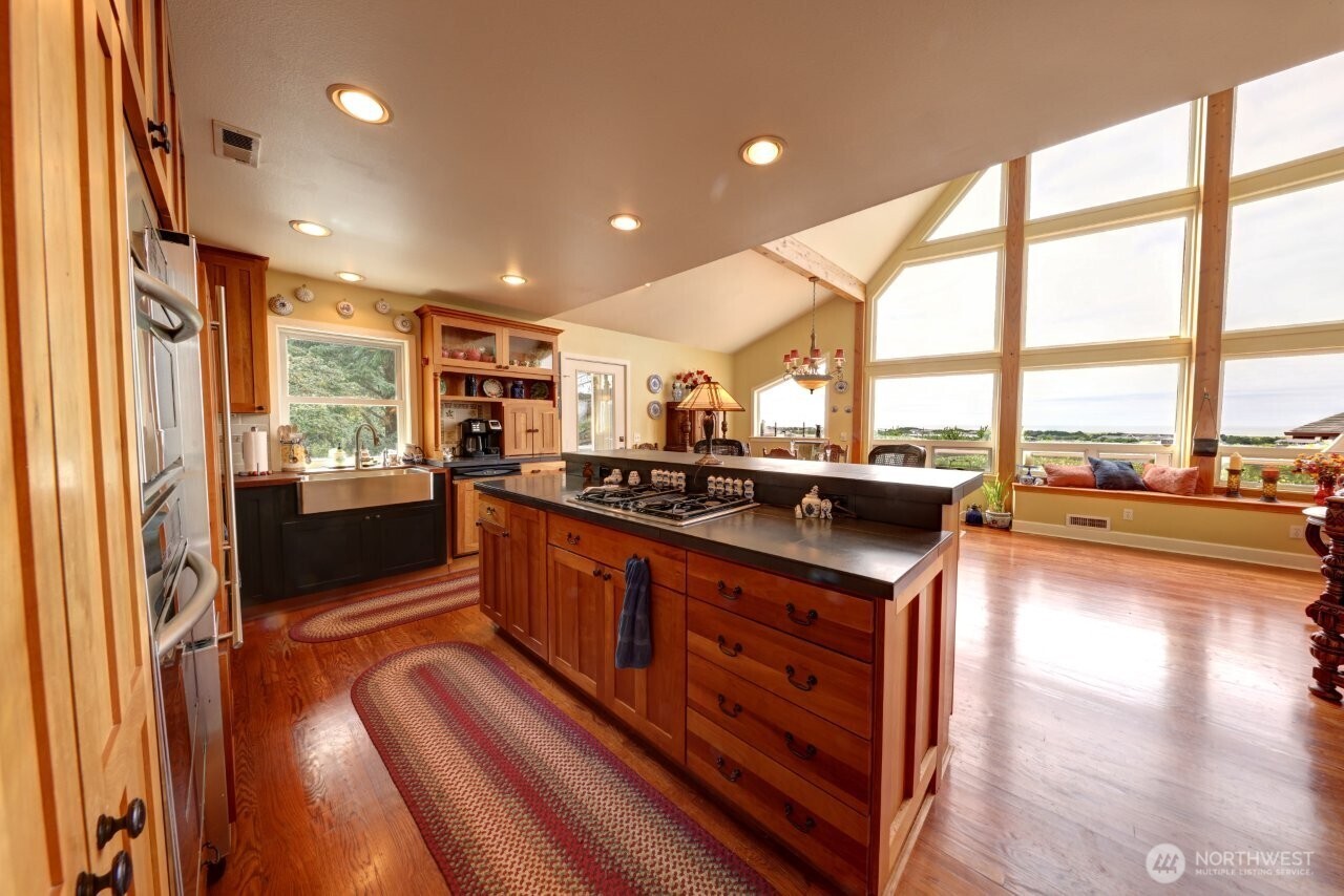 33704 J Place Ocean Park WA 98640