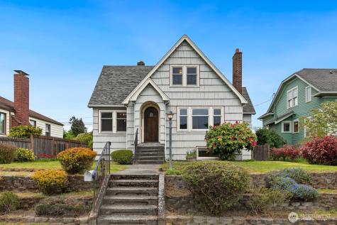 4052 44th Avenue SW Seattle WA 98116