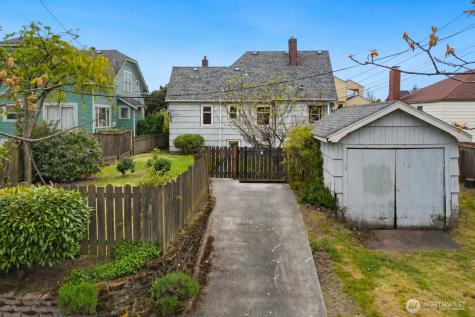4052 44th Avenue SW Seattle WA 98116