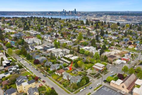 4052 44th Avenue SW Seattle WA 98116