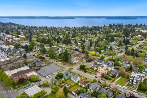 4052 44th Avenue SW Seattle WA 98116