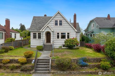 4052 44th Avenue SW Seattle WA 98116