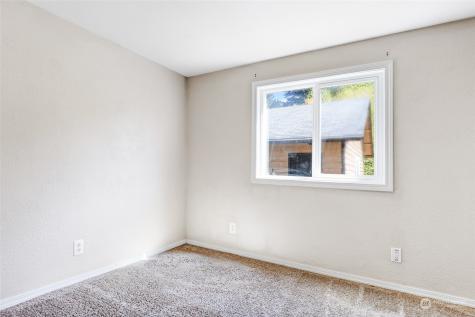 930 Montague Avenue Darrington WA 98241