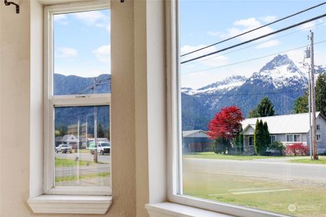 930 Montague Avenue Darrington WA 98241