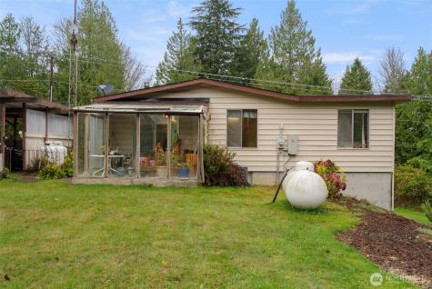 6091 NE Twin Spits Road Hansville WA 98340