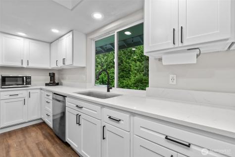 4972 Hawks Nest Lane SW Port Orchard WA 98367