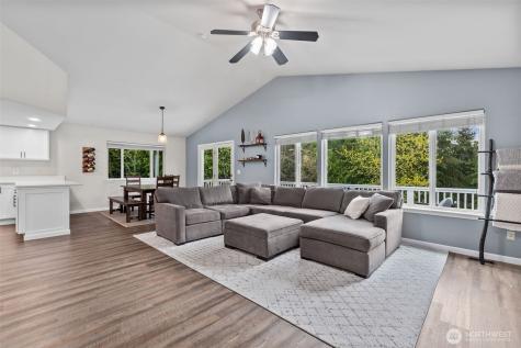 4972 Hawks Nest Lane SW Port Orchard WA 98367