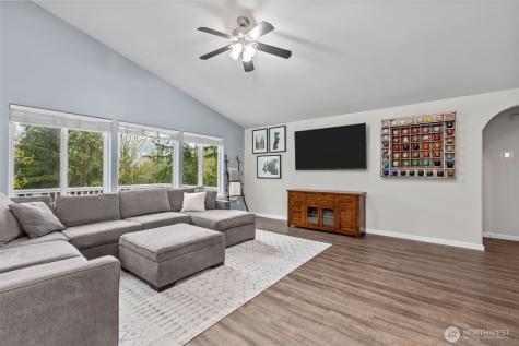 4972 Hawks Nest Lane SW Port Orchard WA 98367
