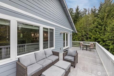 4972 Hawks Nest Lane SW Port Orchard WA 98367