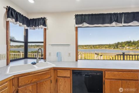 3409 Mission Beach Road Marysville WA 98271