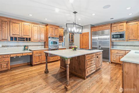 14225 SE 87th Place Newcastle WA 98059