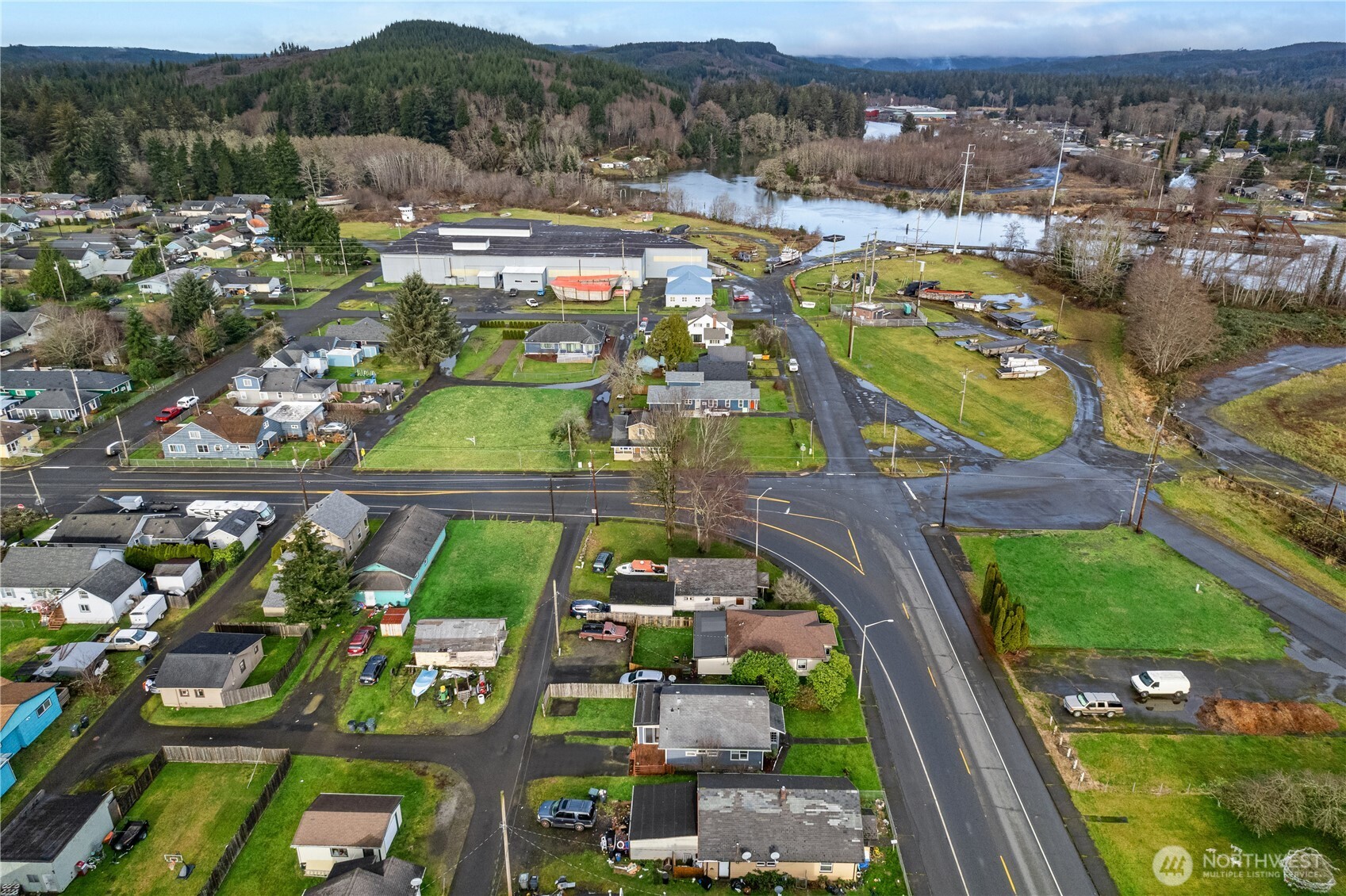 1313 Lincoln Street Hoquiam WA 98550
